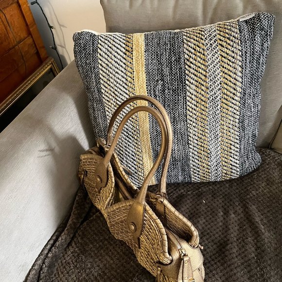 Salvatore Ferragamo Leather Shoulder Bag - Picture 2 of 4